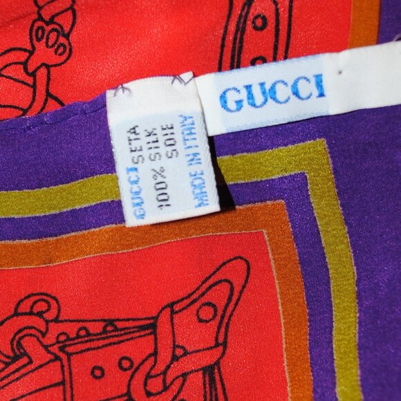 GUCCI 100% SILK FLOWERED & LOCKS & CHAINS SCARF - Picture 3 of 4